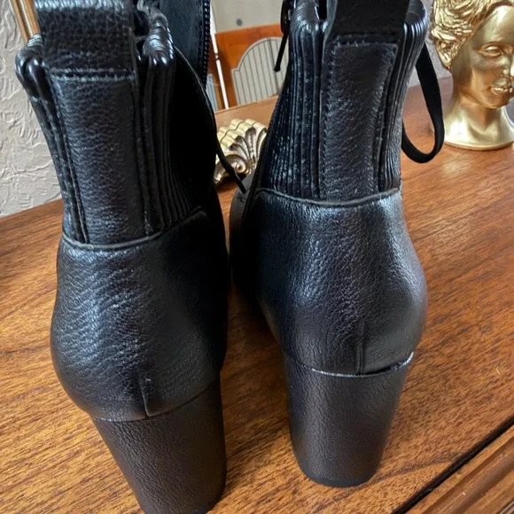 Corso Como Black Lace-Up Ankle Boots - Picture 8 of 15